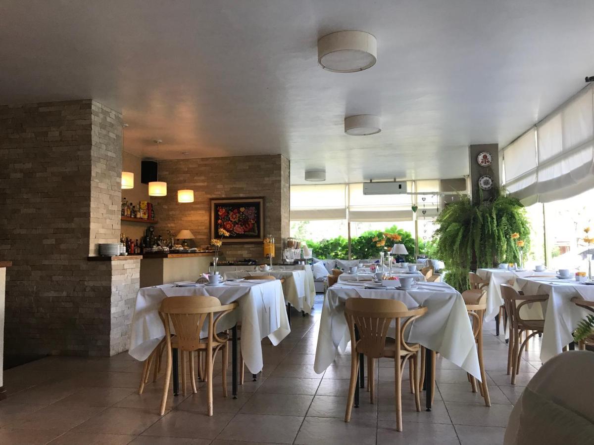 Hotel Europa Pinamar Kültér fotó